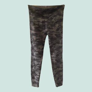 SPANX Look At Me Now Seamless Leggings Camo